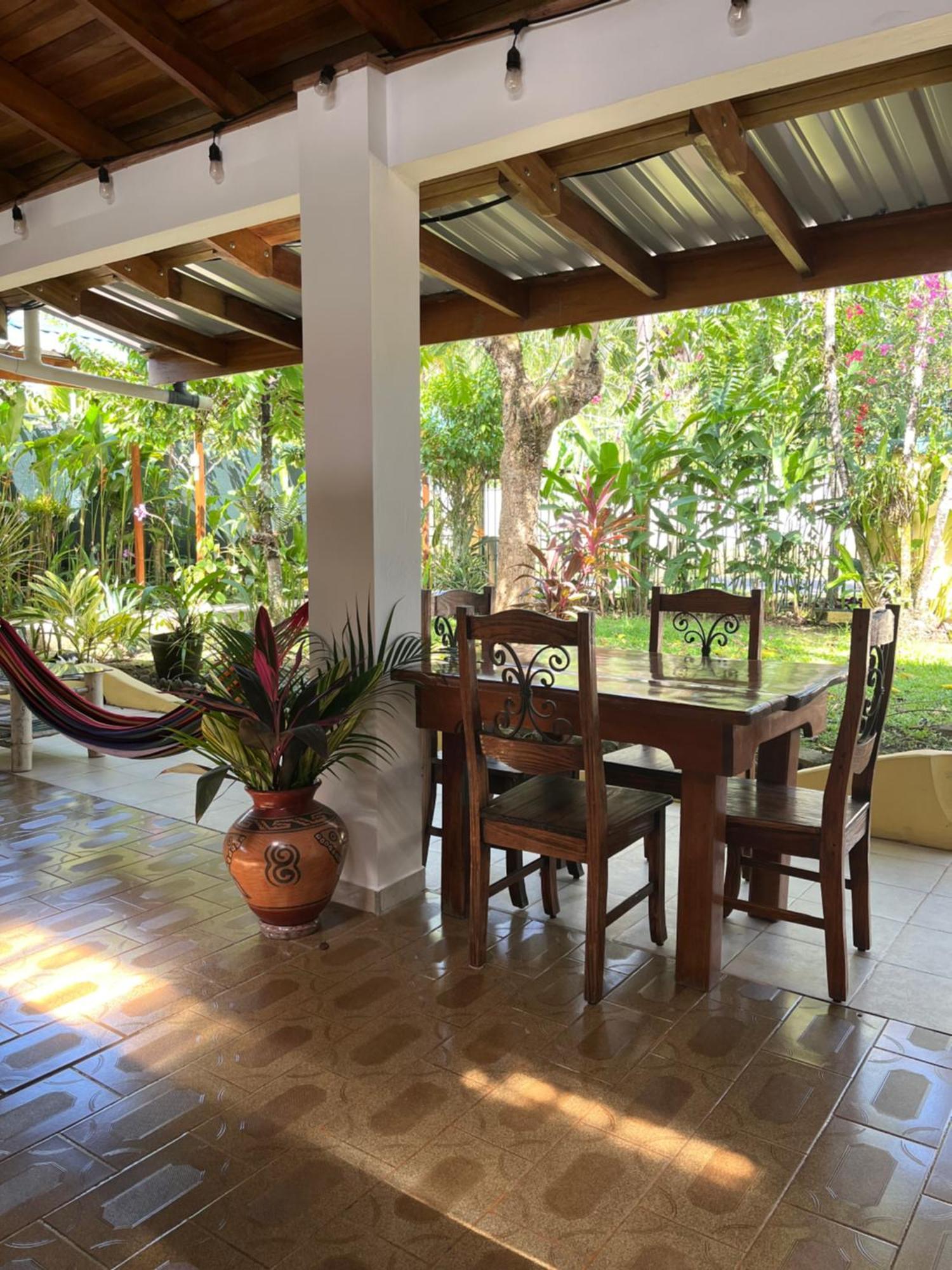 Hotel Pura Vida Puerto Viejo de Talamanca Экстерьер фото